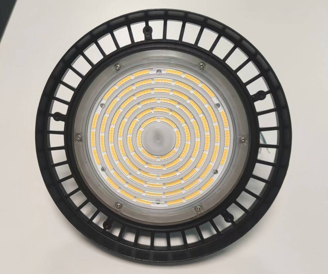 Made in China High Performance LED High Bay Light, Superior Heat Dissipation for Industrial Spaces
