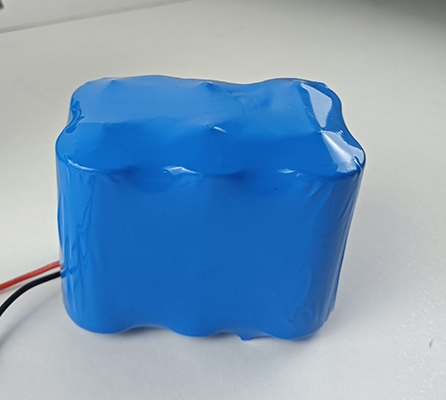 Large capacity lithium battery