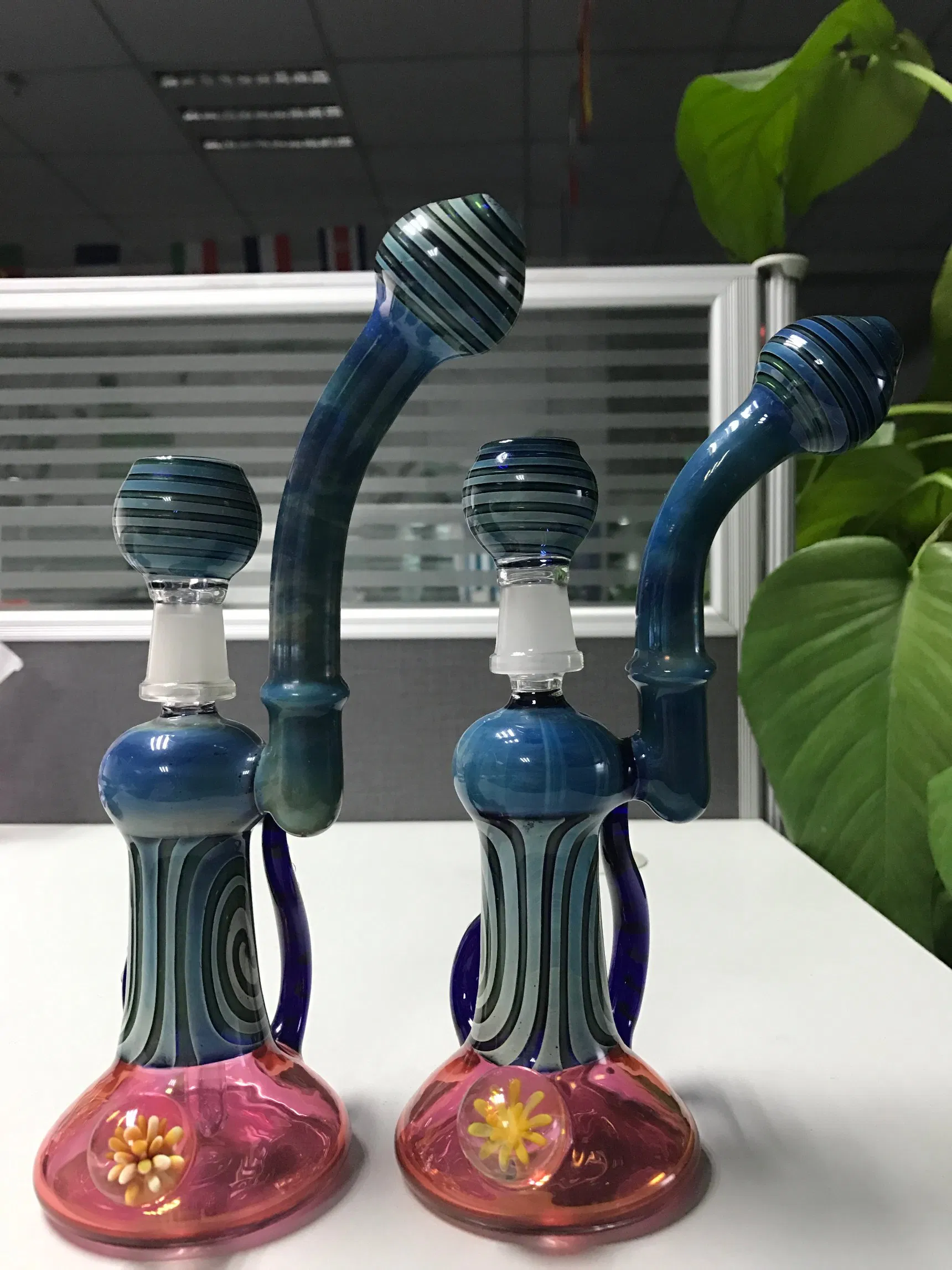 Hbking Glowing Green Color Birdcage Perc Smoking Pipe Stright Glass Waterpipe