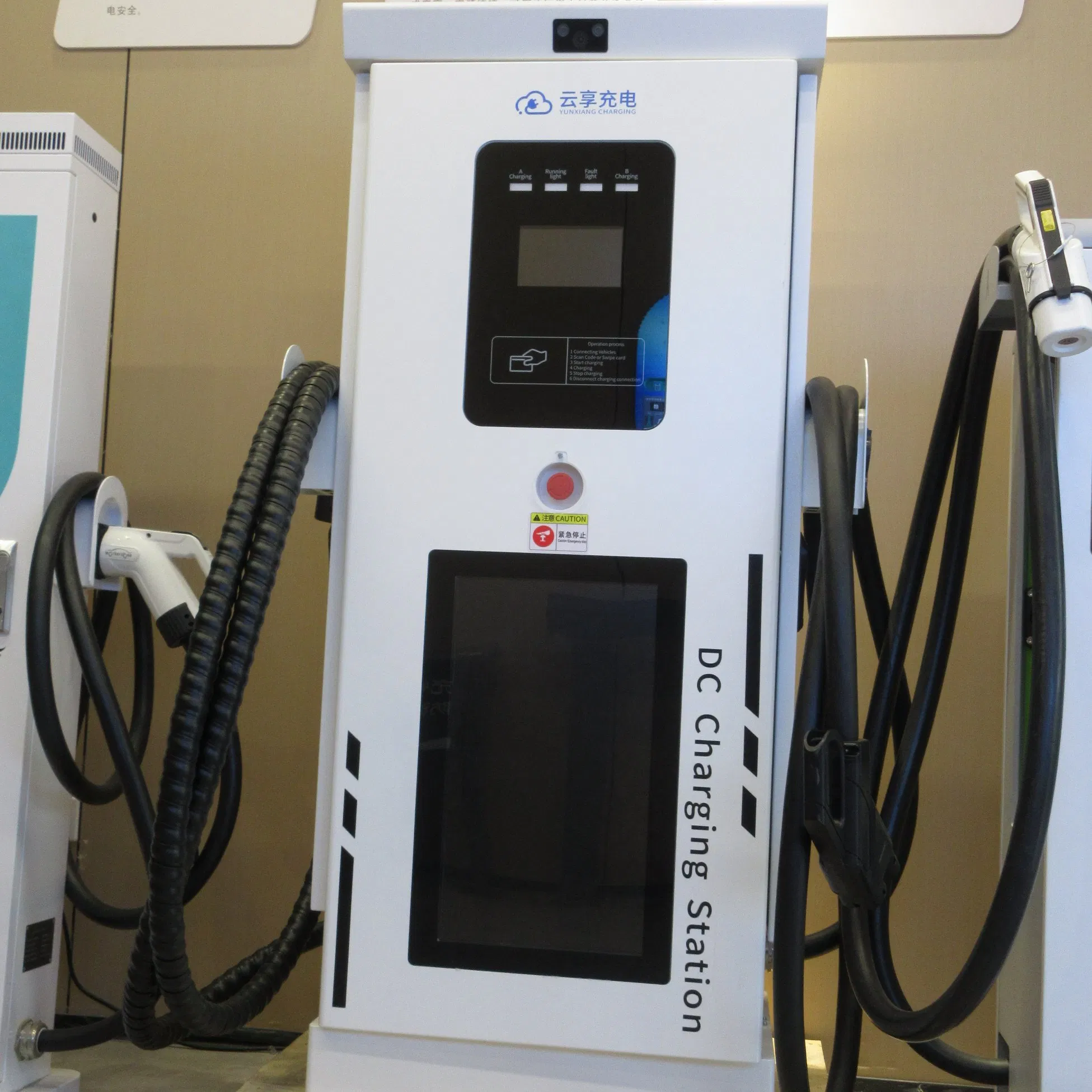 Hot Sale CE FCC UL Gbt CCS1 CCS2 Multi-Bay Highway Service 60 80 120 160 180 240kw DC EV Electric Vehicle Car Charger Power Management Charging Station