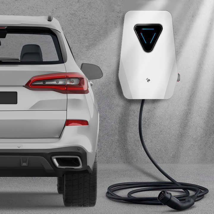 Universal Vehicle-Mounted Portable 3.6kw EV Charging Station with Safety Protection