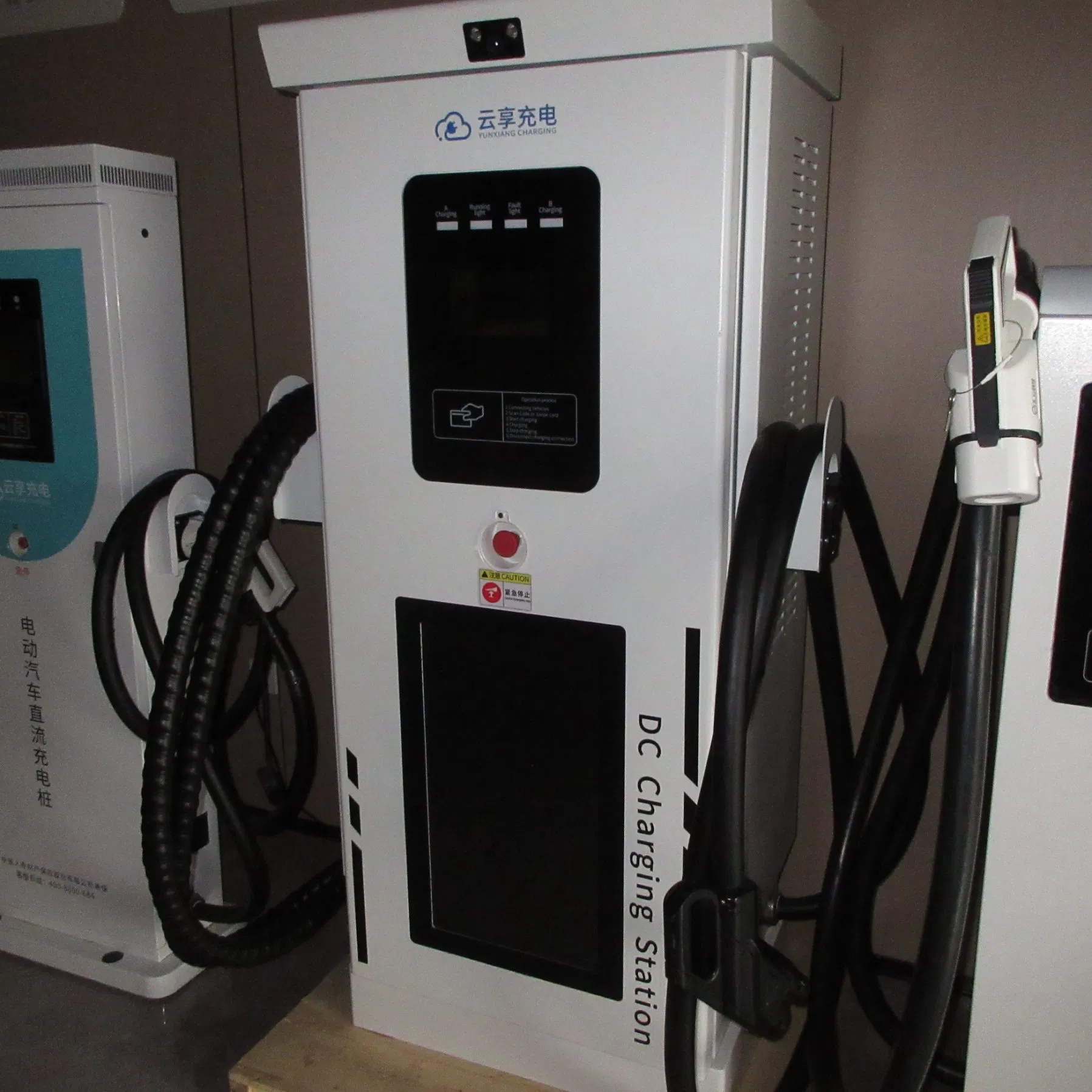 China Factory Public Remote APP Control Highway Service 60 80 120 160 180 240kw DC EV Electric Vehicle Car Charging Solutions Infrastructure Station Charger