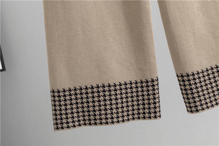 Sweater Showcase 10