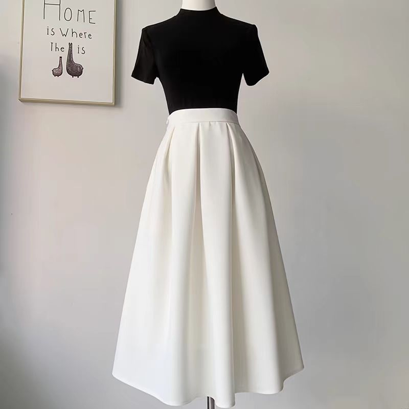 2024 New High-Waisted Loose Pleated Skirt with Texture