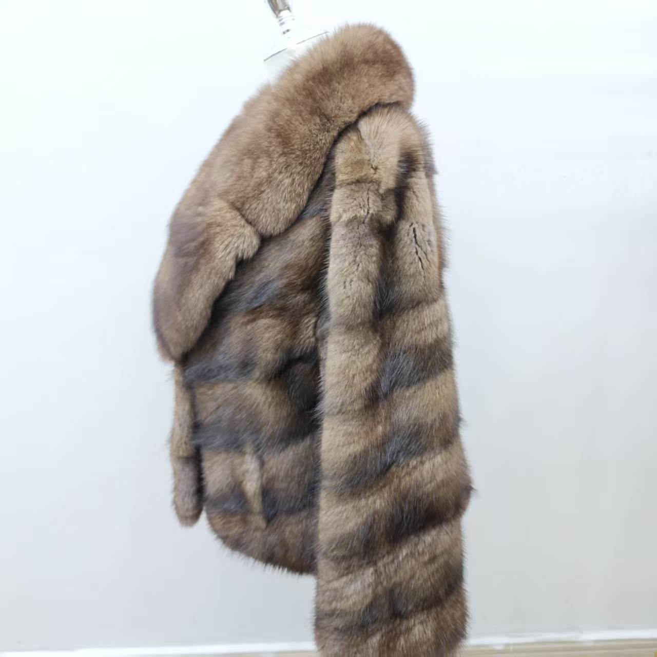 High Quality Winter Plus Size Women Muskrat Fur Coat Short Mink Fur Coat Retro Luxury Standcollar Muskrat Women's Real Fur Coat