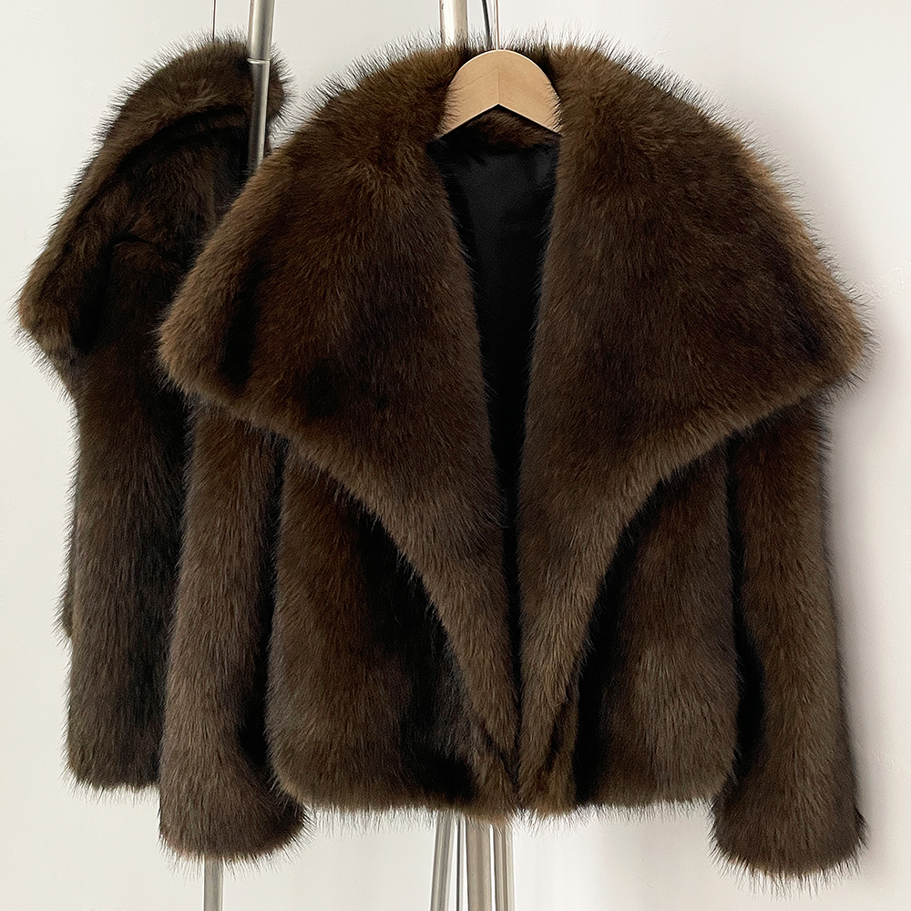 Faux Fox Fur Jacket Detail 15