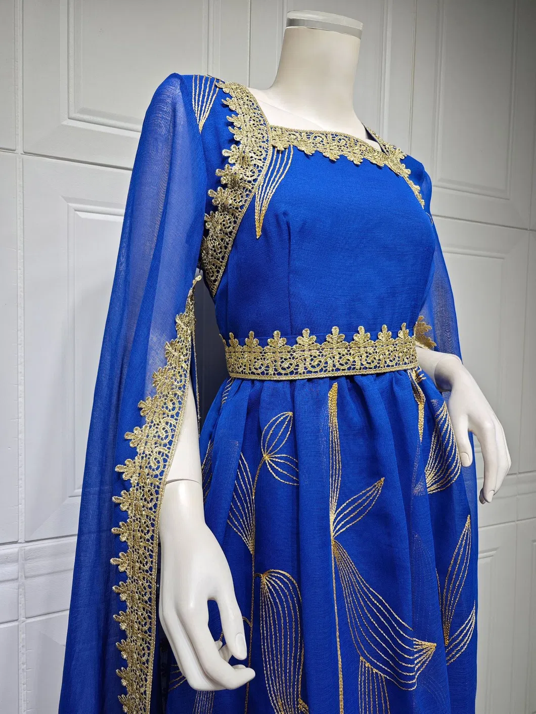 High Quality New Beautiful Long Sleeve Dress for Muslim Evening Events with Embroidery