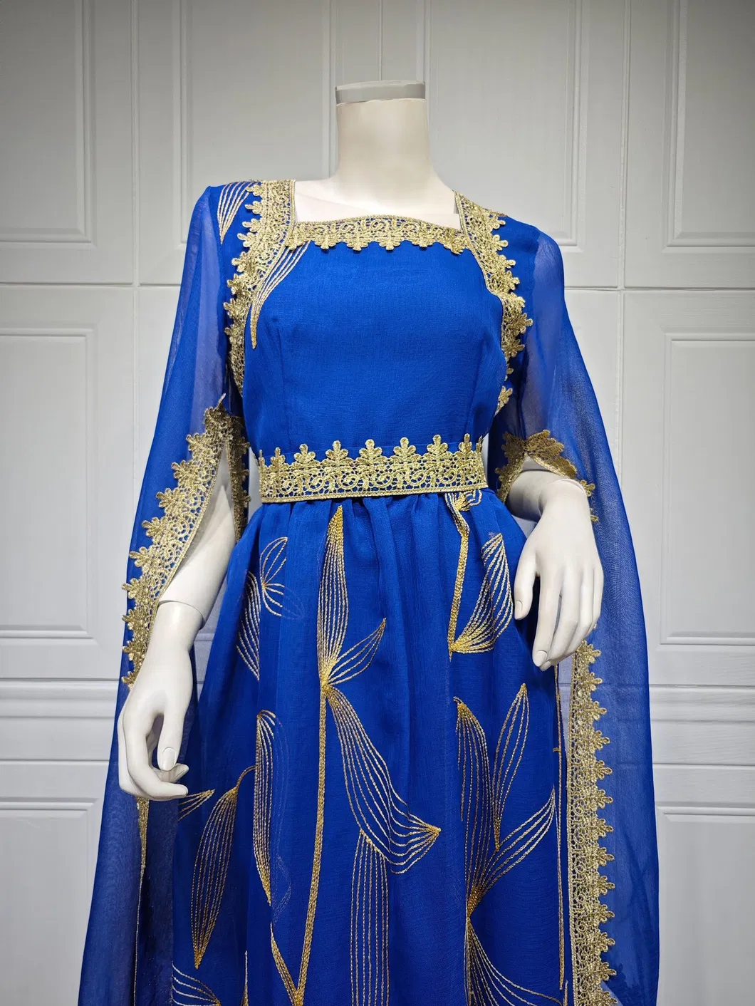 High Quality New Beautiful Long Sleeve Dress for Muslim Evening Events with Embroidery
