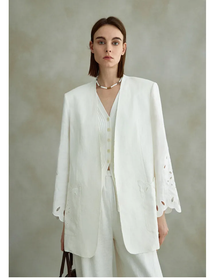 Women Suits Coat Detail Design