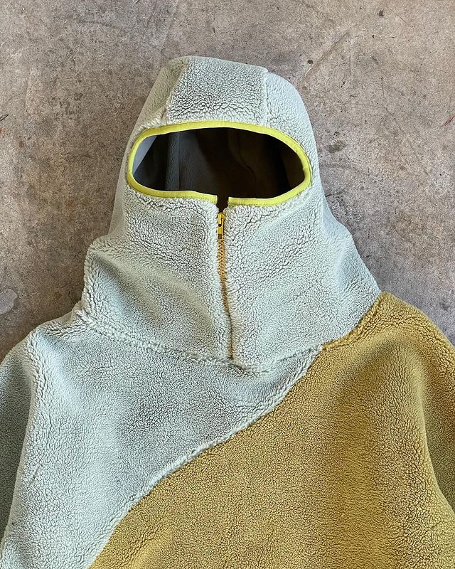 Hoodie Detail 7