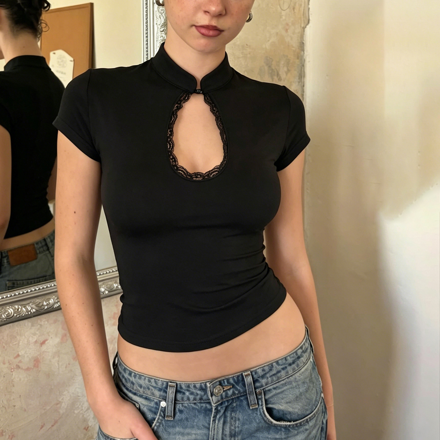 Lace-trimmed collar top detail 10