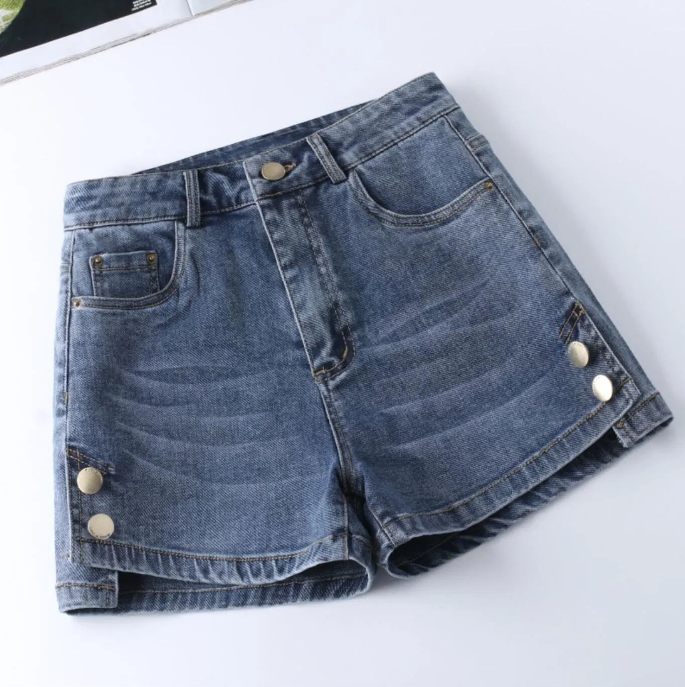 New Loose A-Line Wide-Leg High-Waisted Women's Denim Shorts