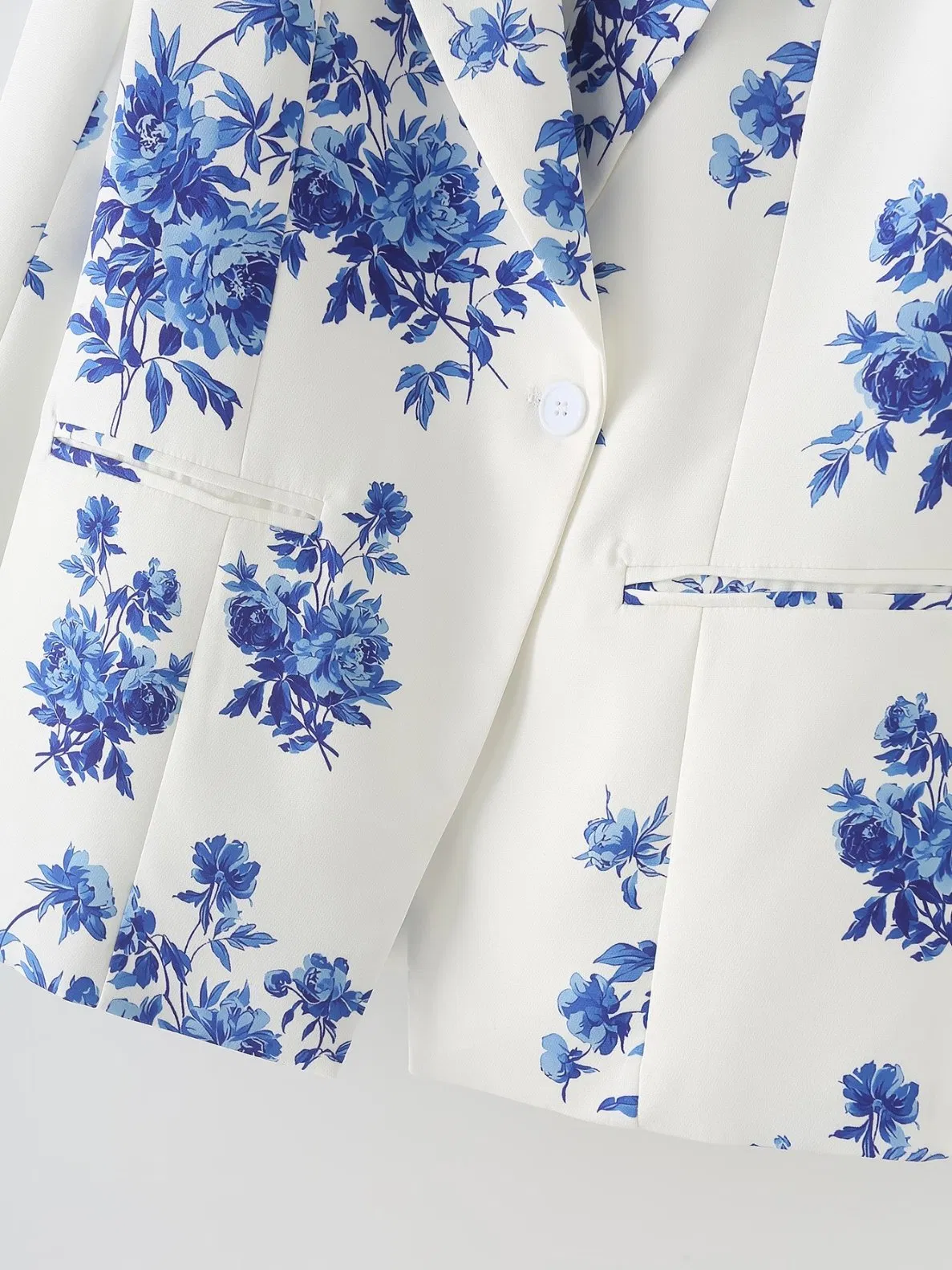 Custom Bespoke Stylish Women's Blazer Designed for Casual Chic Looks