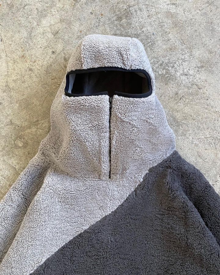 Hoodie Detail 6