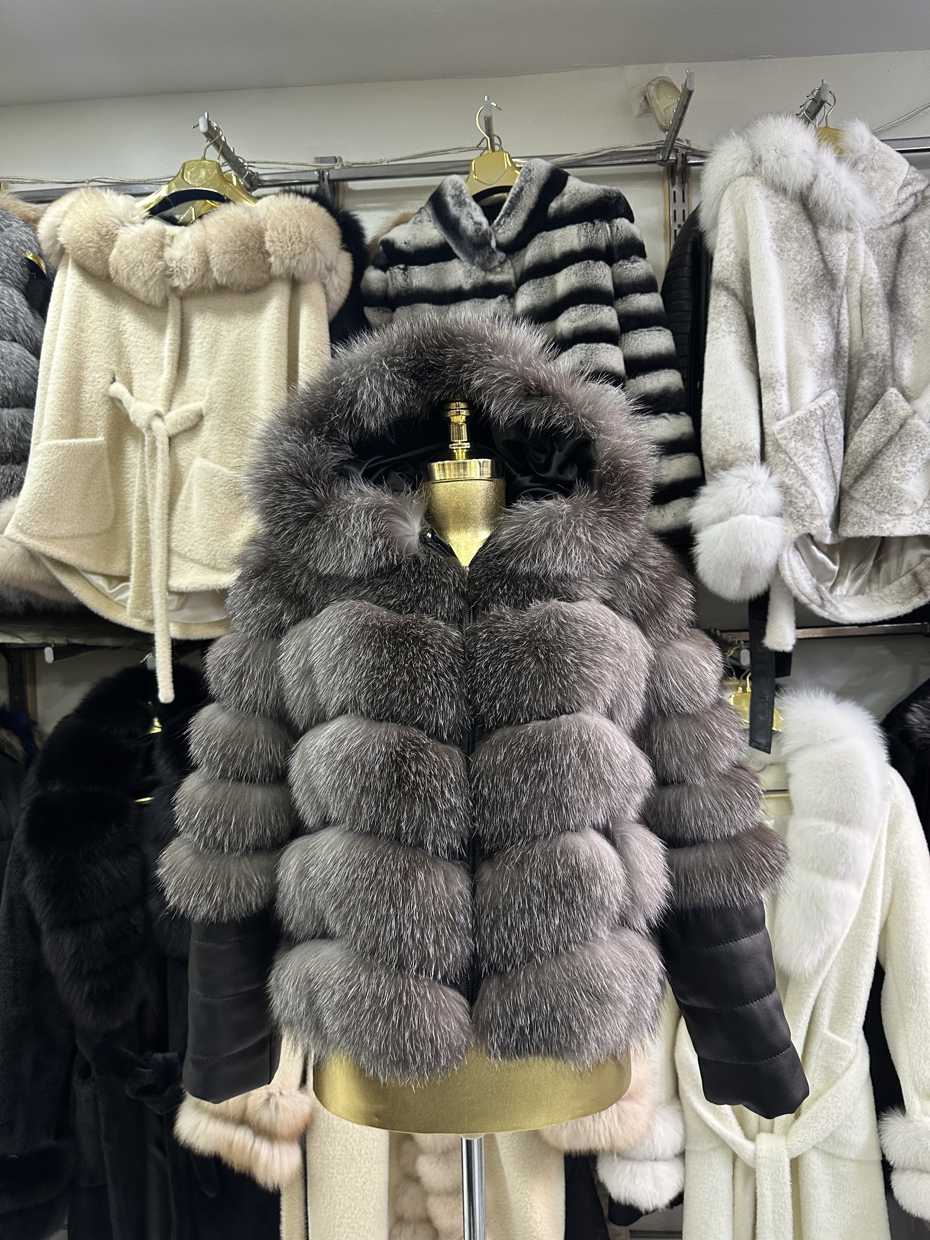 Premium Luxury Fox Fur Regular Winter Coat Women Ultra Soft Plush Warm Thick Outerwear High Quality Tailored Casual Pattern