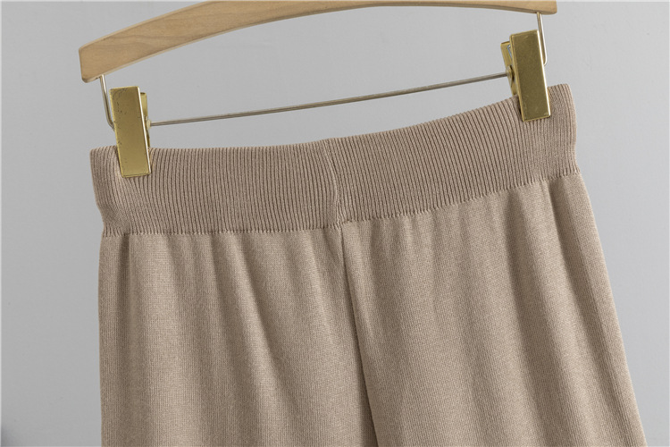 Sweater Showcase 9