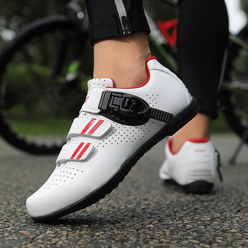 riding shoes details 1