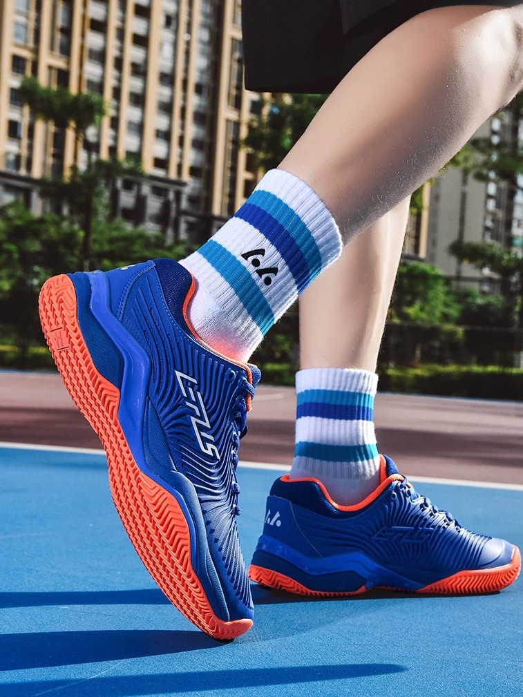 2025 Professional Men's Women's Tennis Badminton Shoes Breathable Mesh Rebound Cushioning for Autumn Sports Training