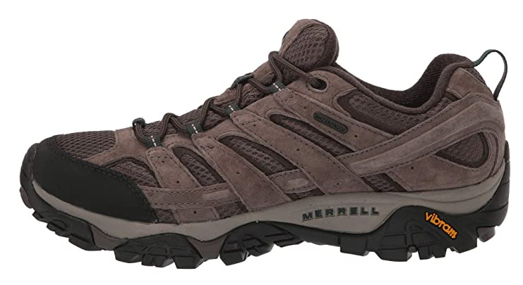 Flexible outsole construction