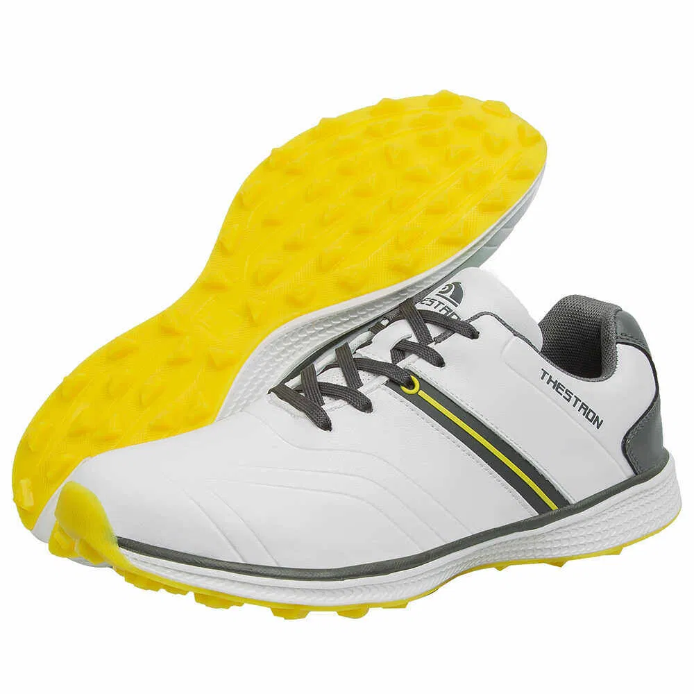 Premium Men's Golf Shoes / Cricket Shoes Outsole View