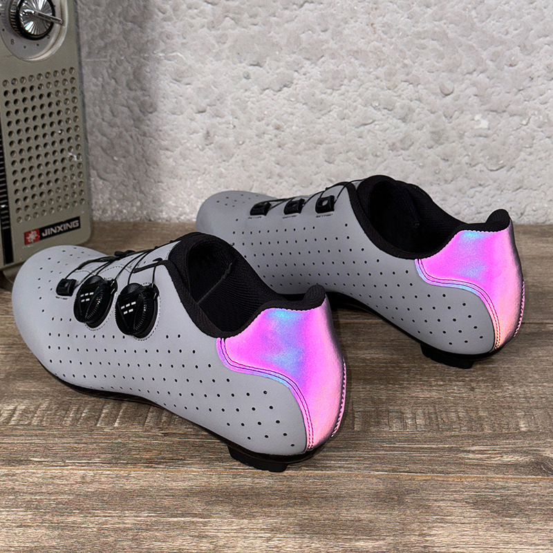 Outdoor sports product display 14