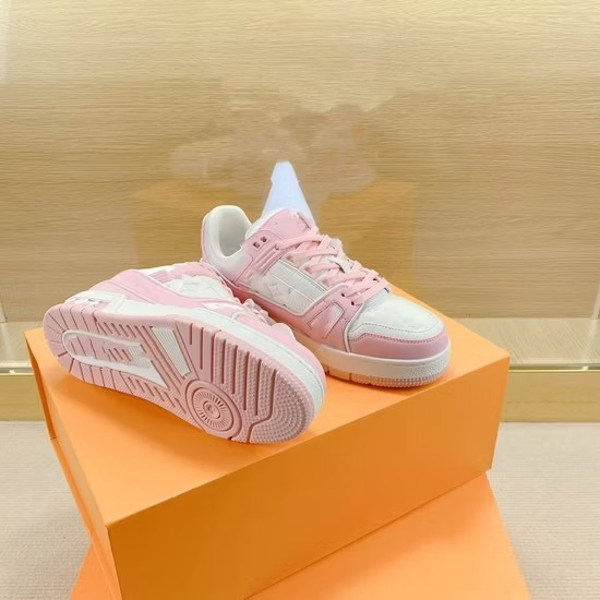 Luxury Brand Designer Pink Skateboarding Shoes/Walking Shoes/Running Shoes/Retro Cricket and Basketball Shoes - Men's and Casual Shoes