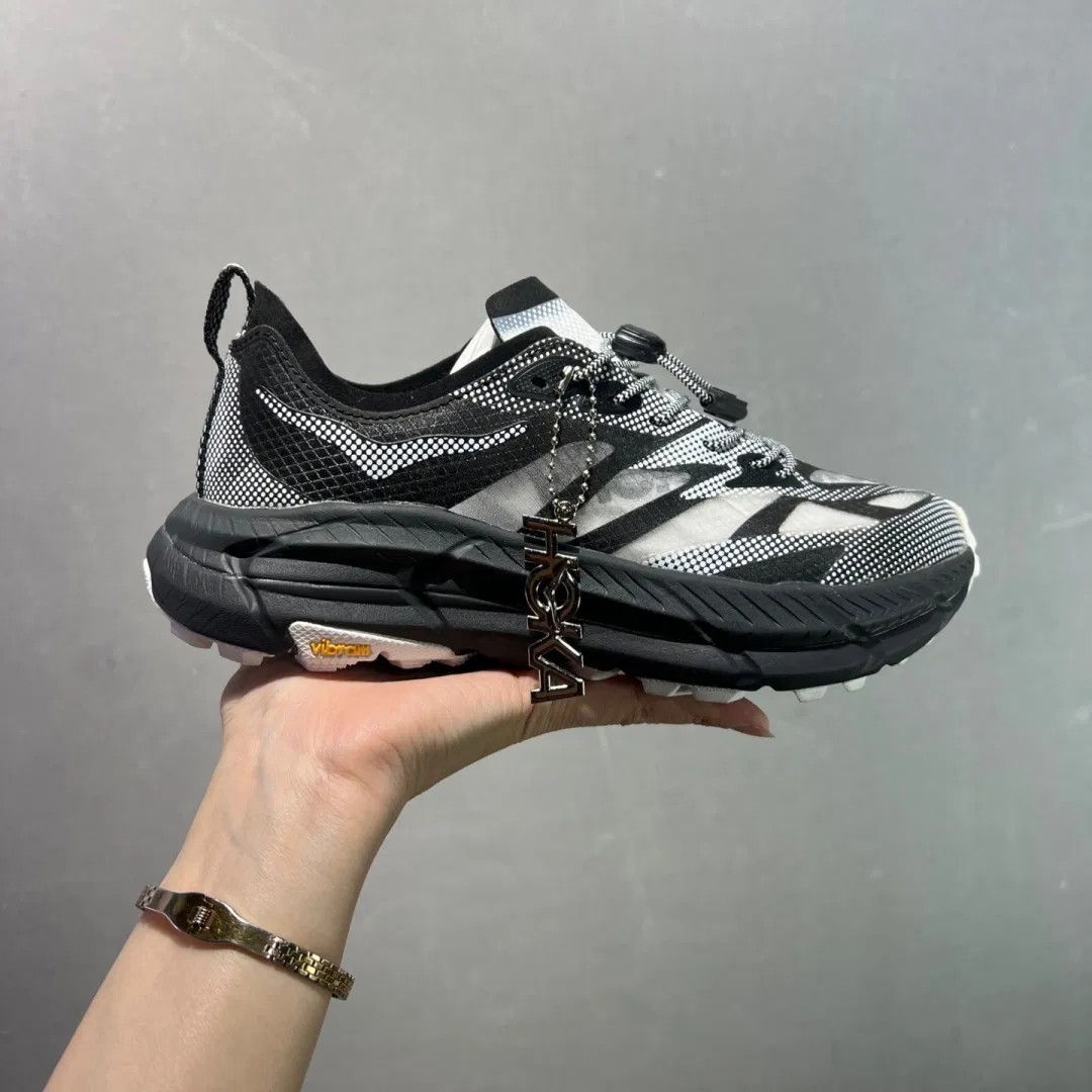 Hoka U Satisfy Running Mafate Trail Black and White Shock Absorbing Road Running Sneakers Runner Trainer Putian Shoes