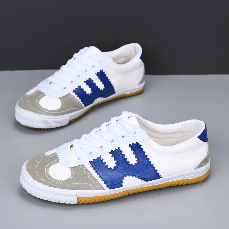 New Volleyball Training Shoes for Men Made of Cloth
