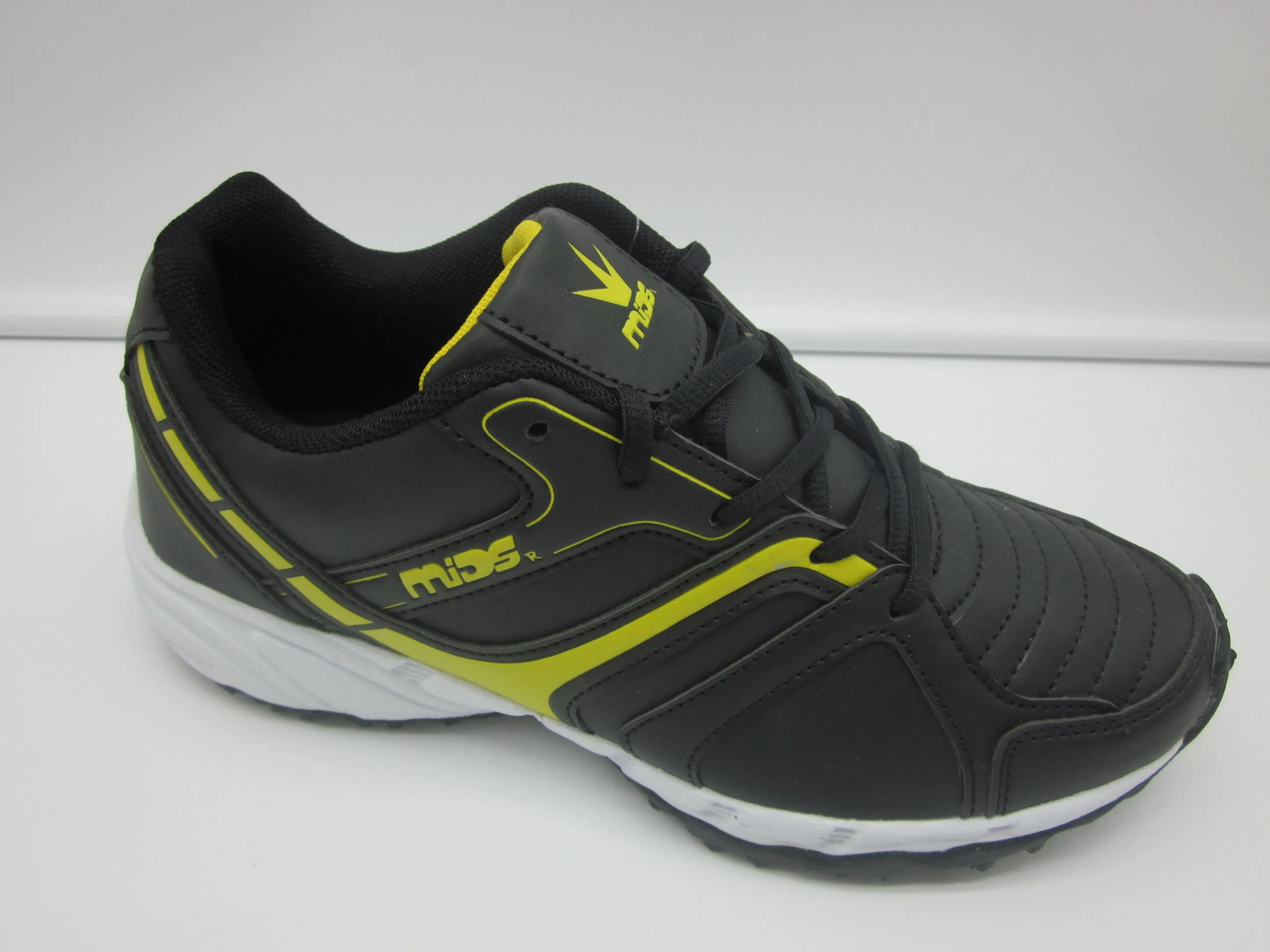 Athletic Functional Shoes Cricket Baseball Shoes with Men