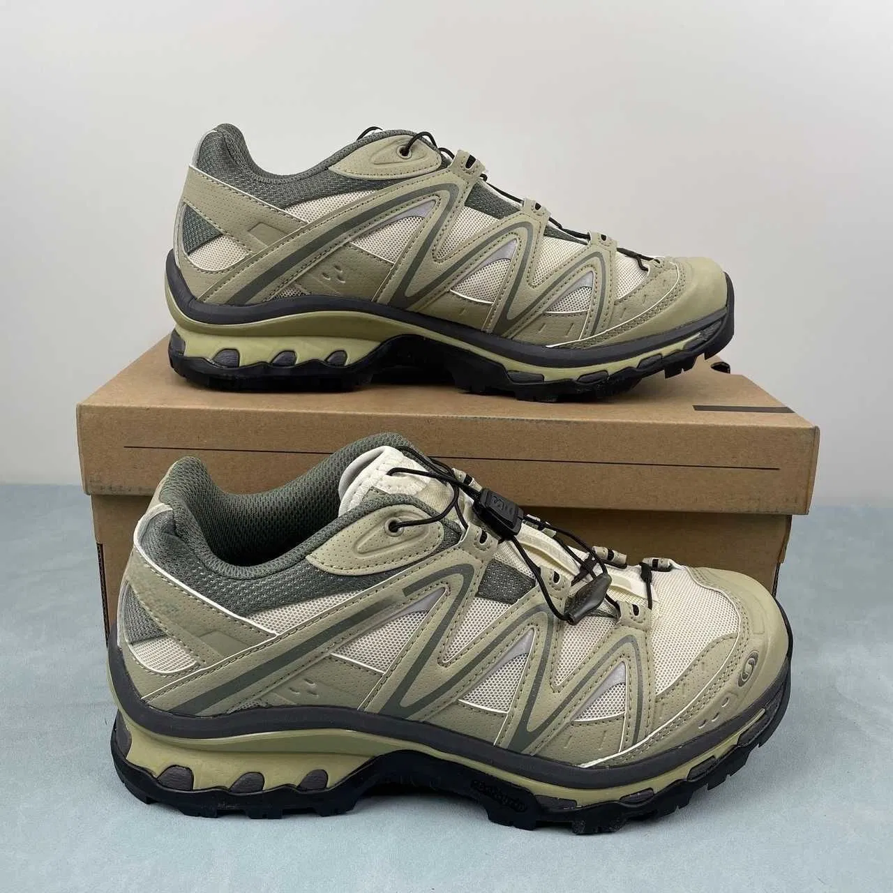 Trendy 1: 1 Replica - Breathable Mesh S Quest Series Outdoor Trail Running Shoes AAA Sports Shoes
