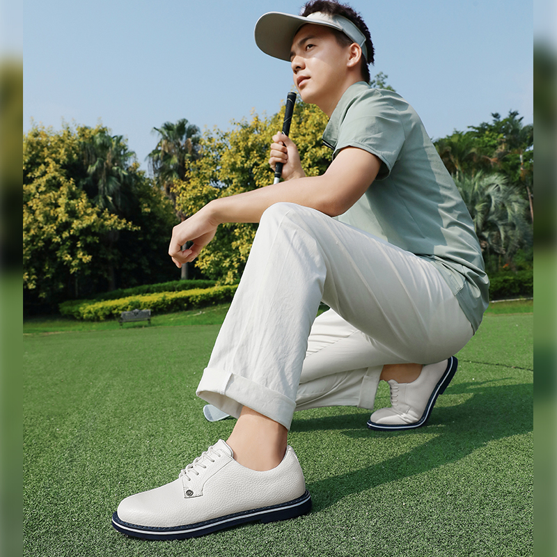 Professional Wholesale HighWaterproof Golf Shoes Spikes for Men All Season Fashionable Sports and Leisure White Black Shoes