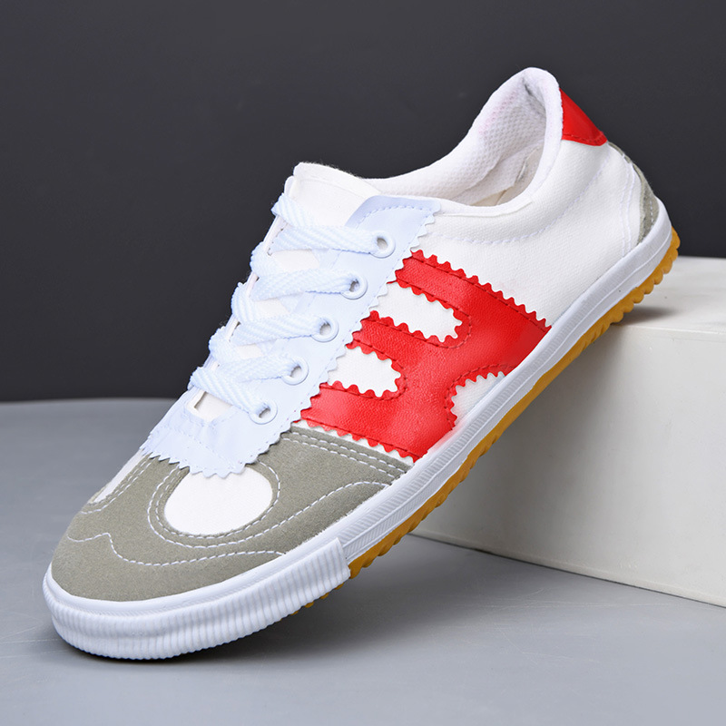 New Volleyball Training Shoes for Men Made of Cloth