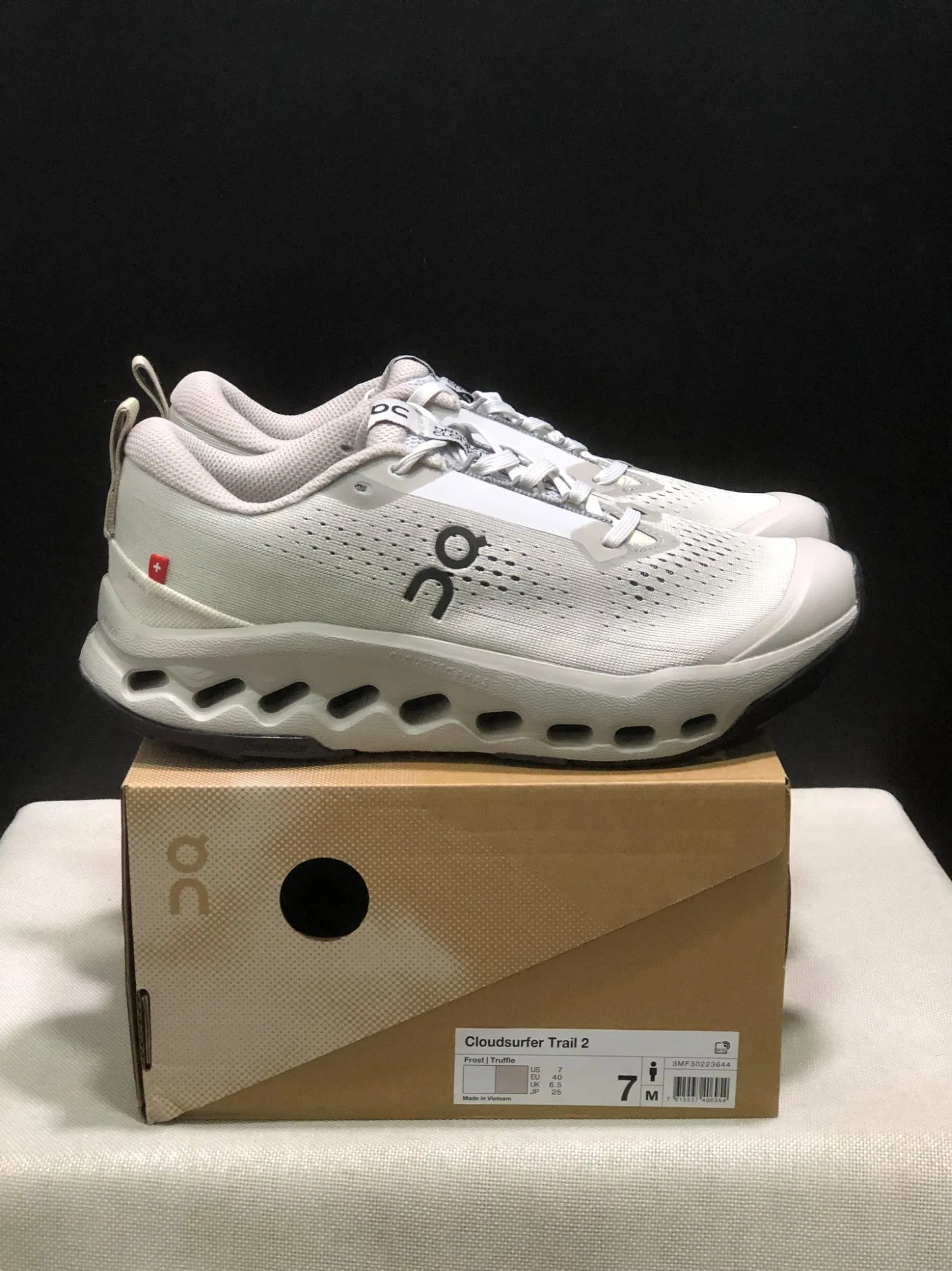 Shop Hot on Cloudsurfer Trail 2 Light Sneaker Unisex Shock Absorb Casual Running Shoe