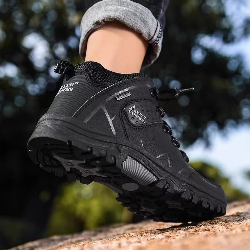 Ready Ship Man's Big Size Hiking Shoes Breathable Outdoor Waterproof Non-Slip Feature Lighted Autumn Winter Season Mesh Insole