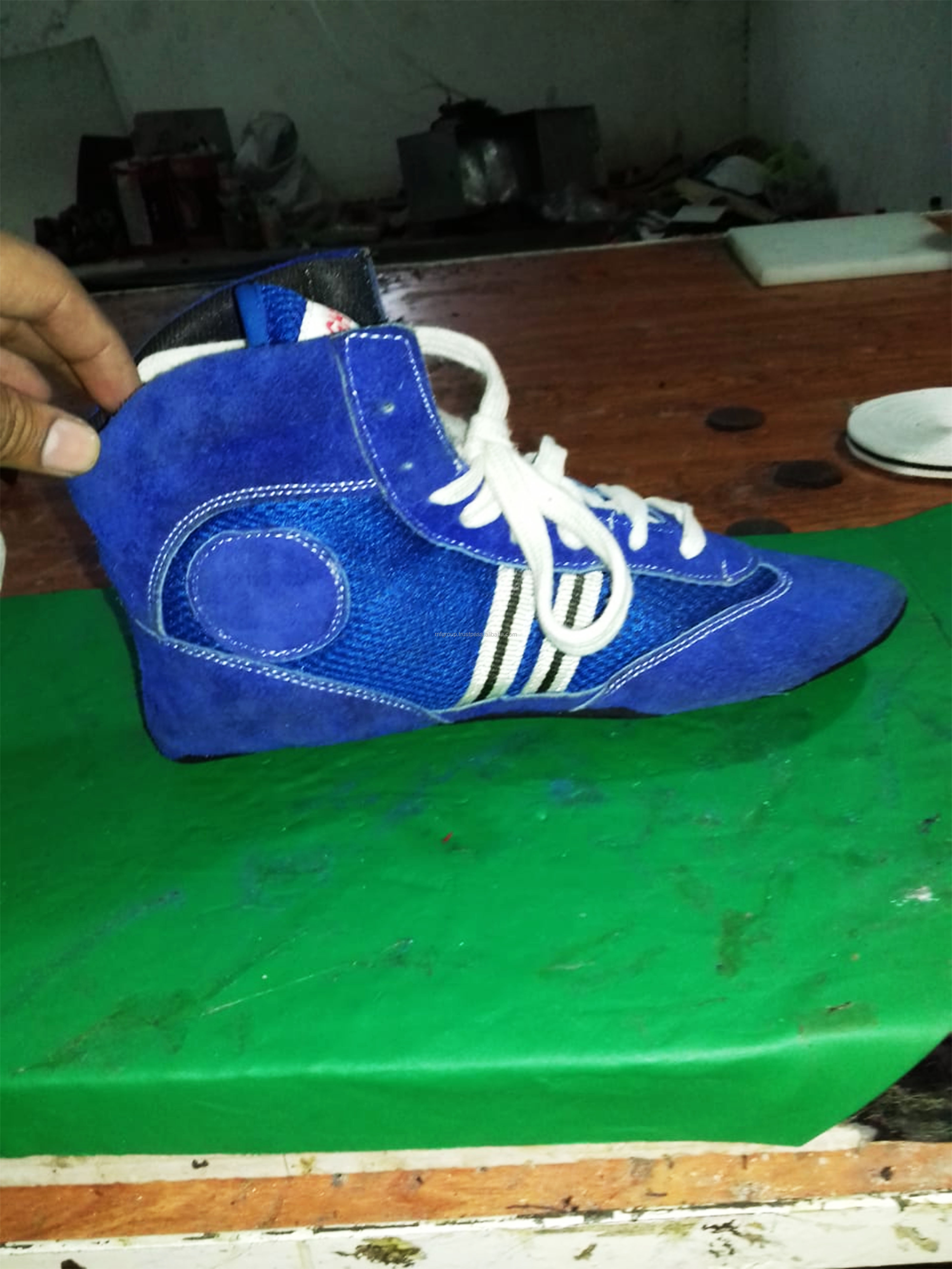 Top Professional PU Leather Boxing Shoes Custom Design New Model Fly Boxing Boots Lightweight Premium Quality