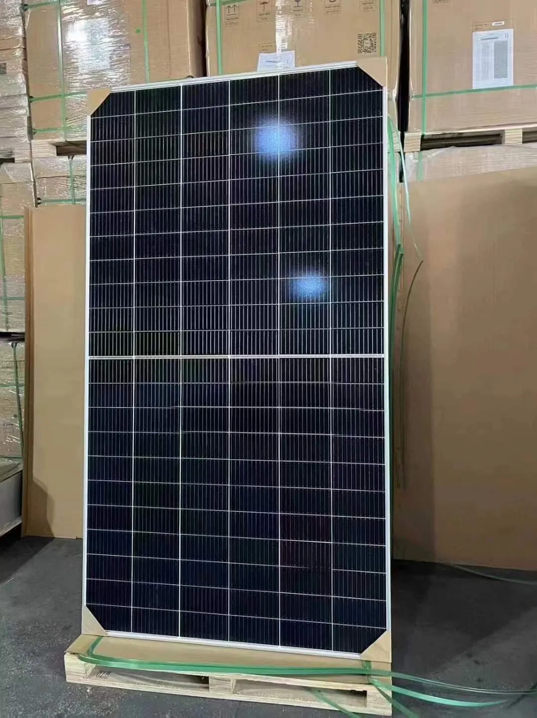 Módulo Solar Perc de Alta Eficiência 600W Painel Solar para Projetos da Indústria Comercial Projetos de Telhado Residencial