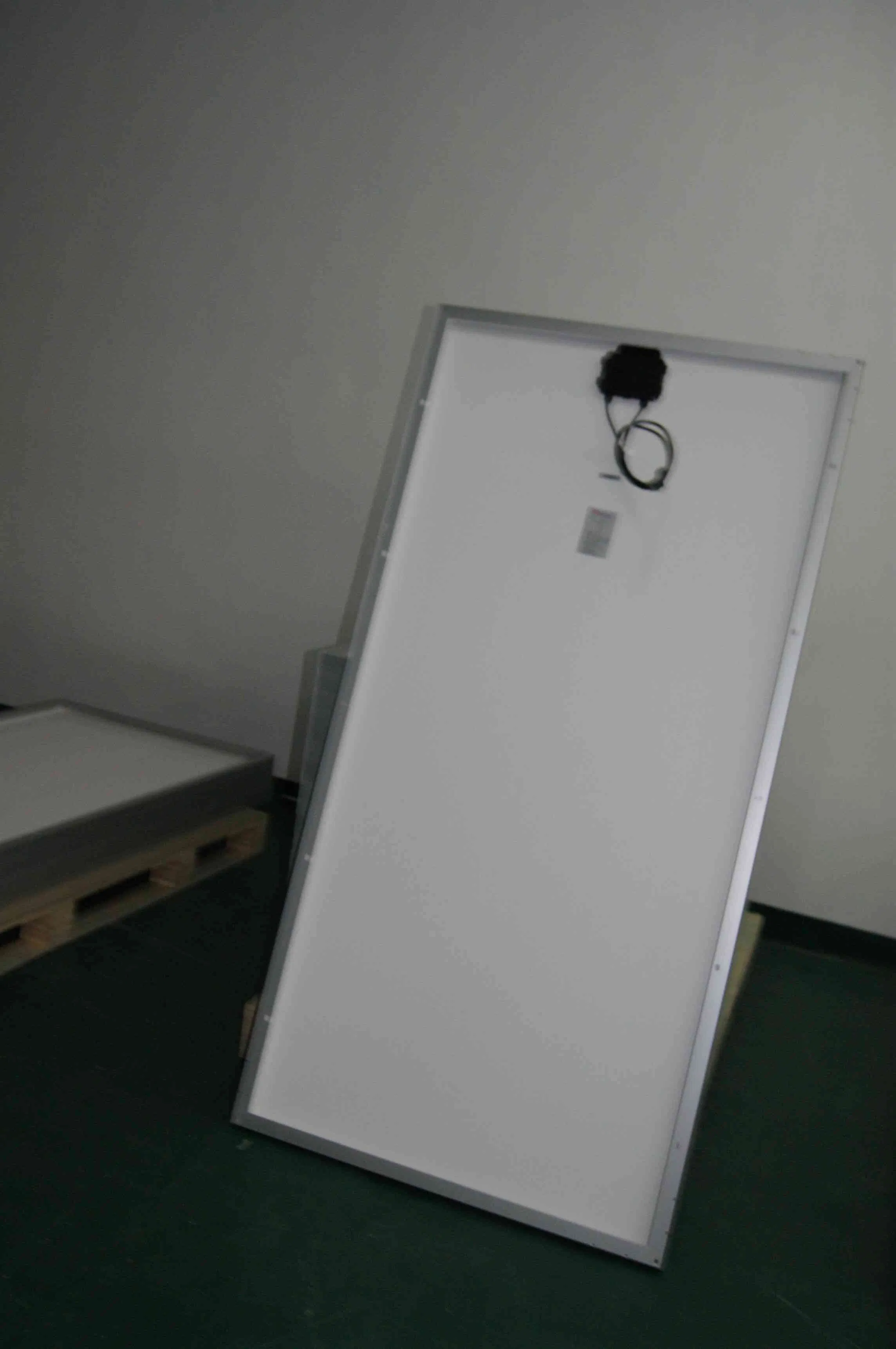 Painel Solar Policristalino de Grau A Top One para Uso em Sistema Solar 300W-360W
