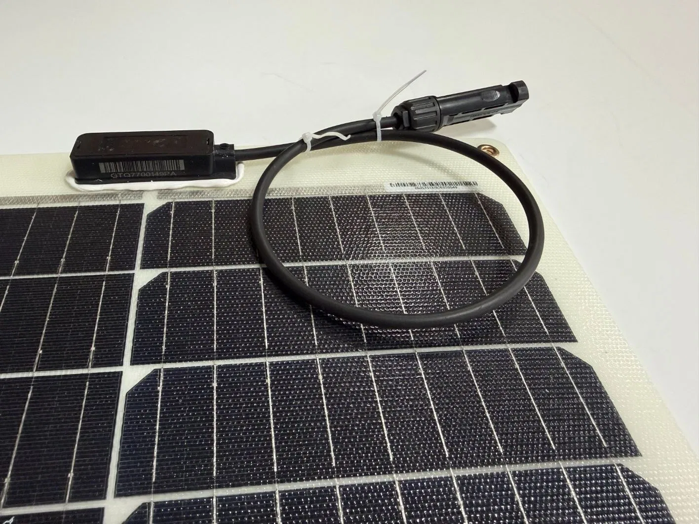 100W 18V painel solar leve e flexível off-grid para Rvs, iates, camping e varandas
