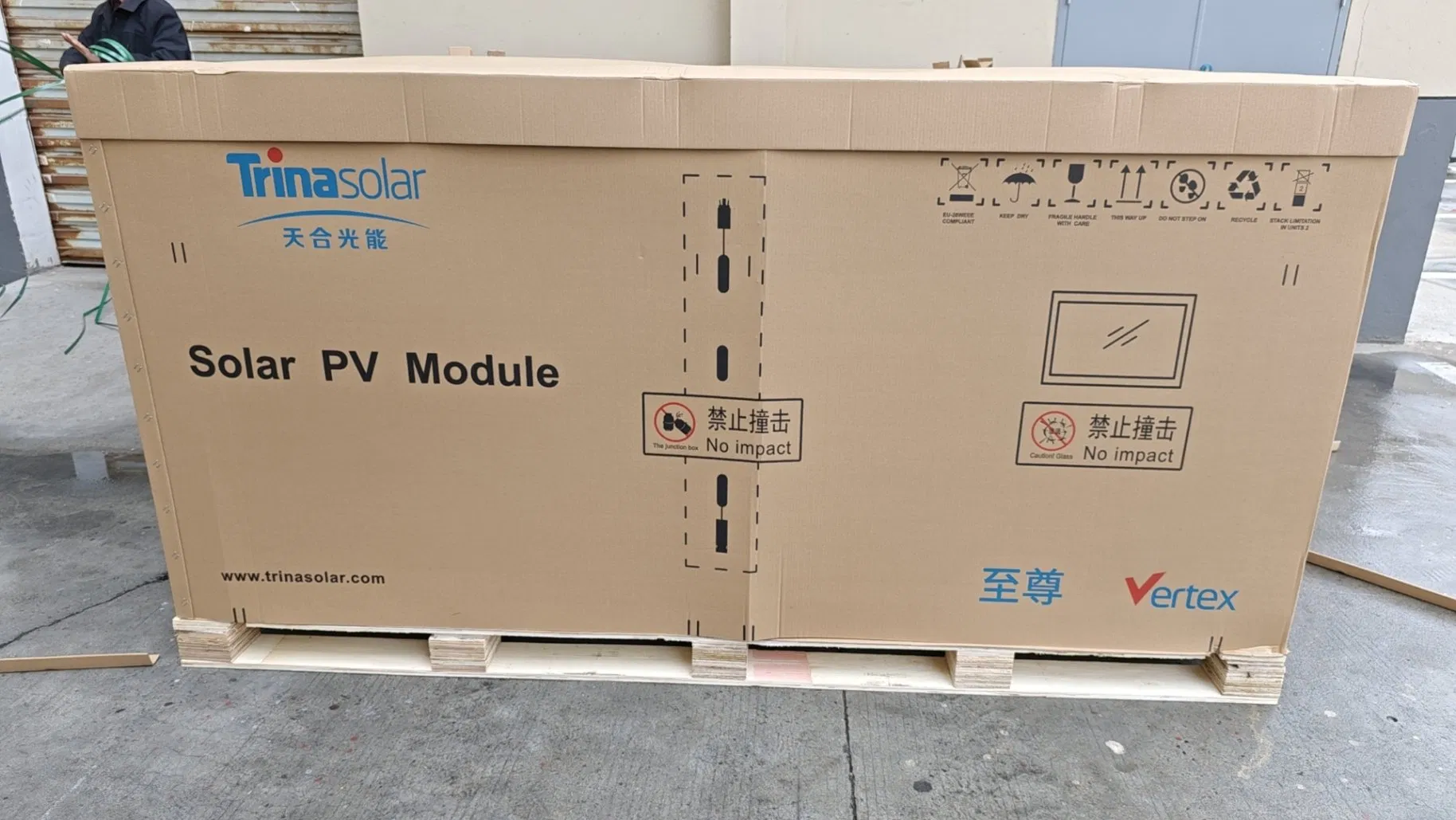 Jinko/Ja/Trina/ Melhor Atacado 580W 600W 700W 720W Painéis Solares Fotovoltaicos/PV Mono Preço para Sistema de Energia Solar