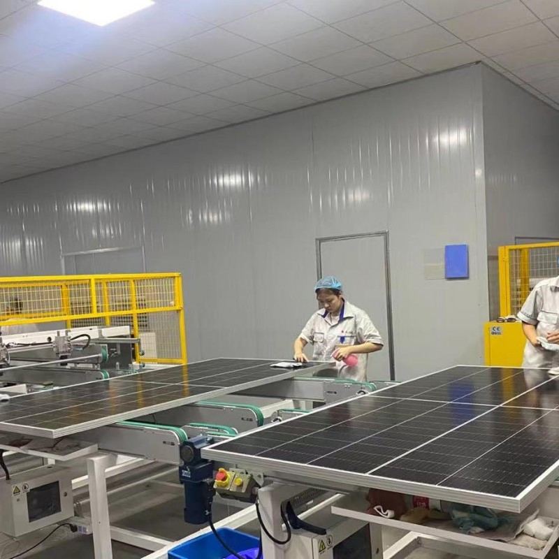 Escala de Utilidade 23.90% Eficiência 625W Painel Solar Tipo N 600W para Fazenda Solar