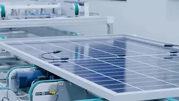 Instalação de produção de painéis solares monocristalinos