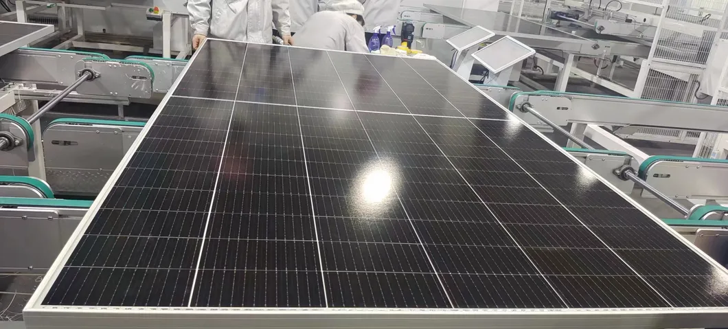 Fabricante da China de 670W Painel Solar Usado para Fazenda Solar