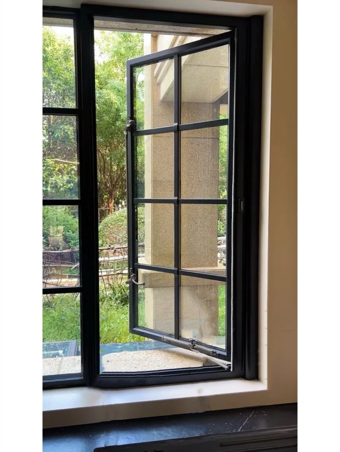 Heavy Duty Aluminum Steel-Look Casement Window with Fixed Panel