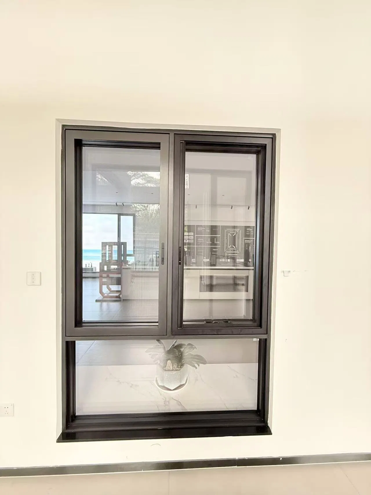 Architectural-Grade Aluminum Casement Window – Sleek Structural Design