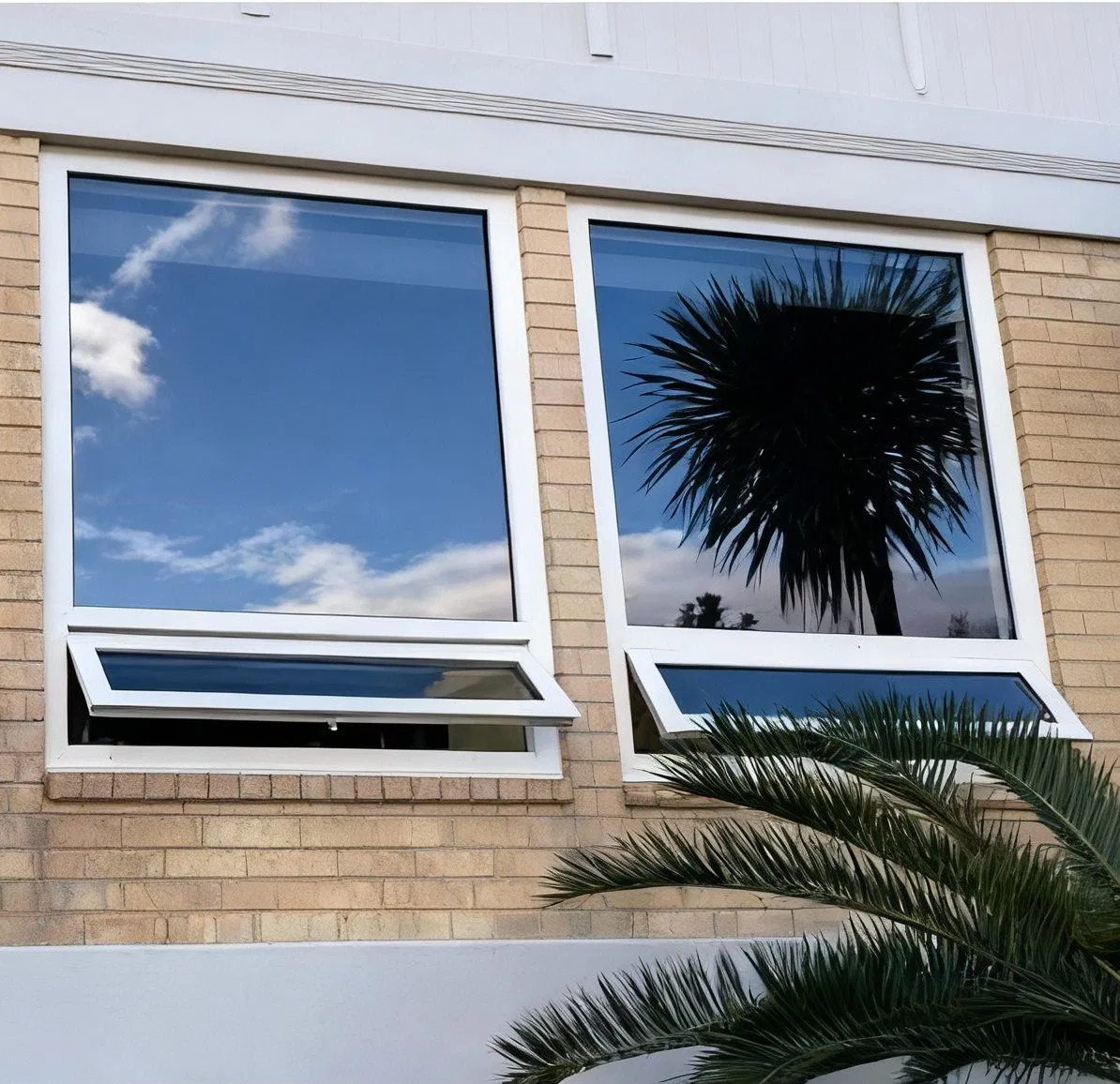 Aluminum Window Casement Single Double Glass Grill Design Awning Hinge Swing Lowe Glass French Passive Window and Door