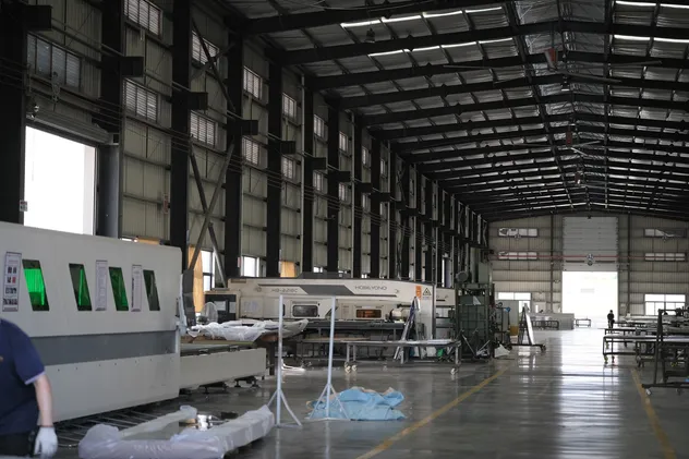 Finished aluminum windows warehouse