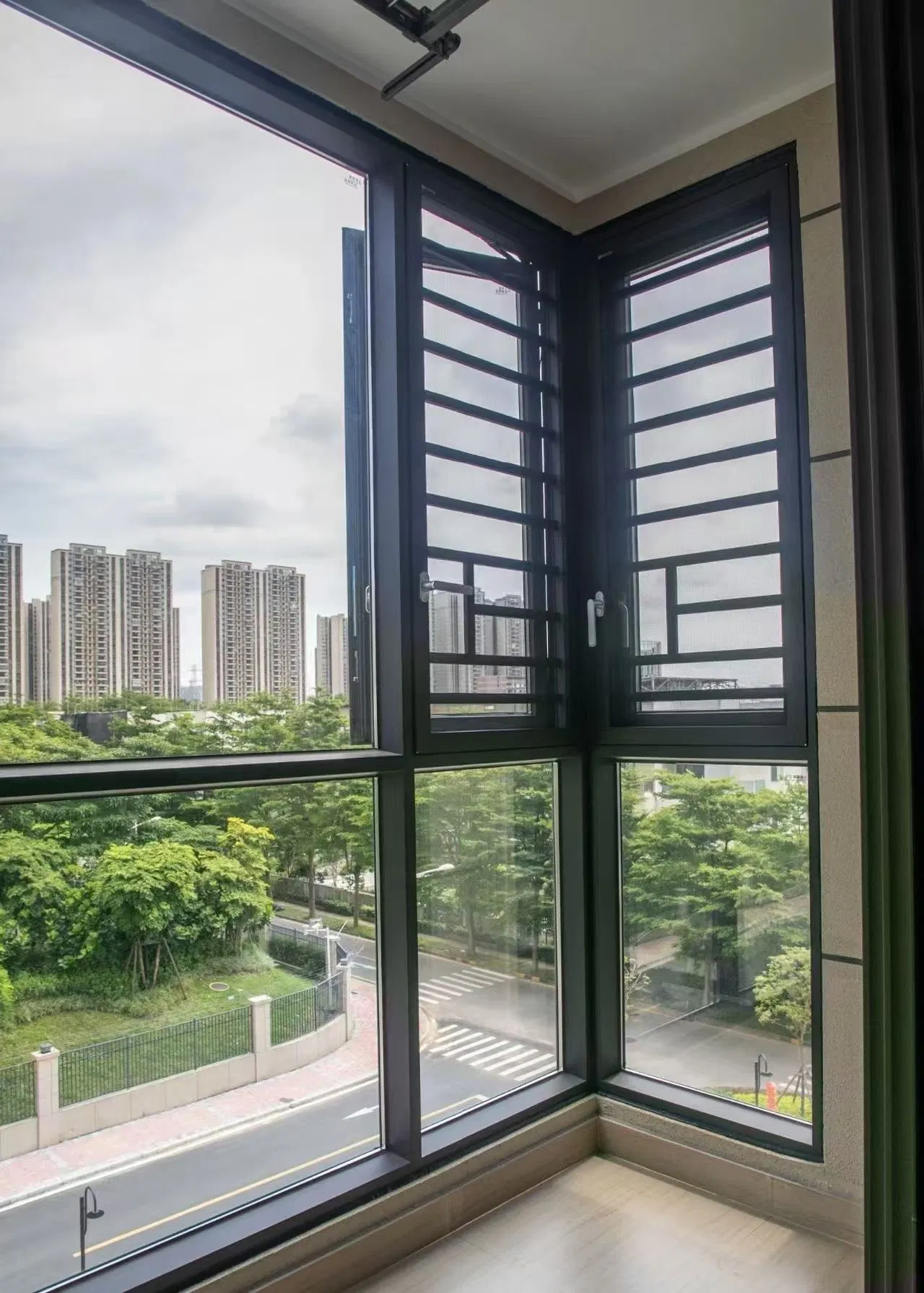 Black Grey White Frame Aluminum Outward Casement Window Modern Architectural Window