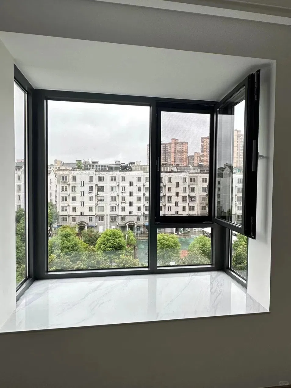 Energy-Efficient Aluminum Alloy Window for Modern Home Design
