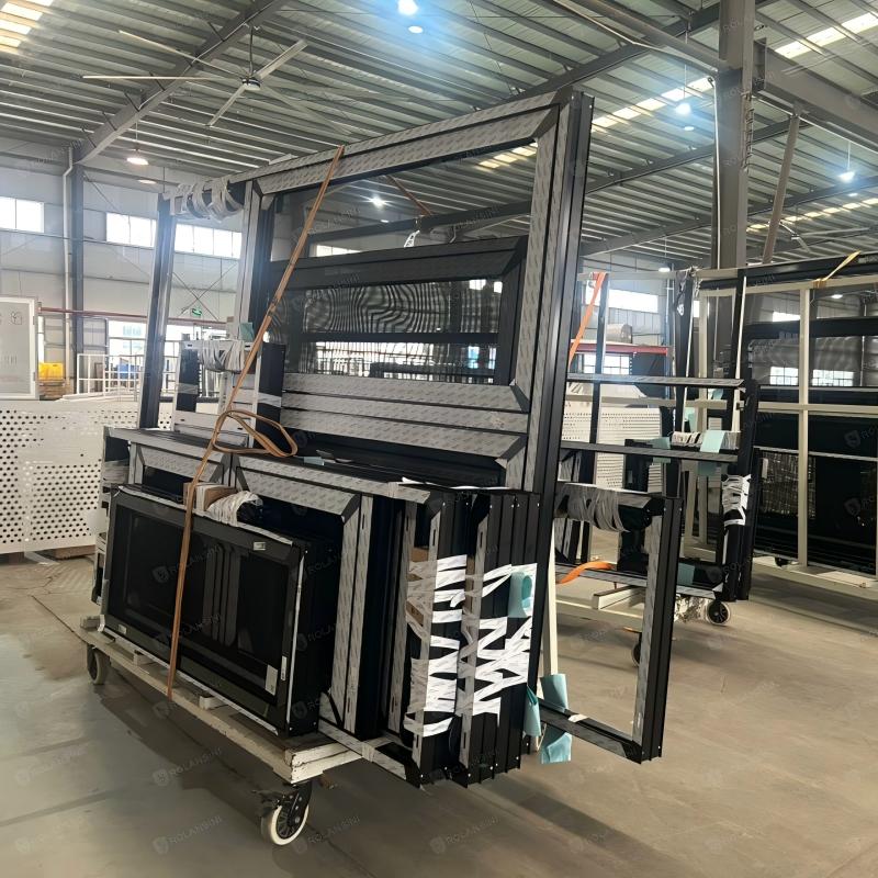 Singapore Project AS2047 Customized Balcony Patio Soundproof Sliding Door Aluminium Glass Black Frame Horizontal Sliding Window