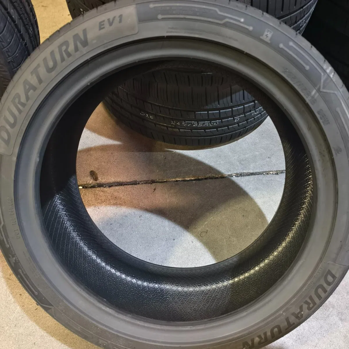 Eco-Friendly EV Tires Duraturn Brand 245/50r18 with High Quality Tire